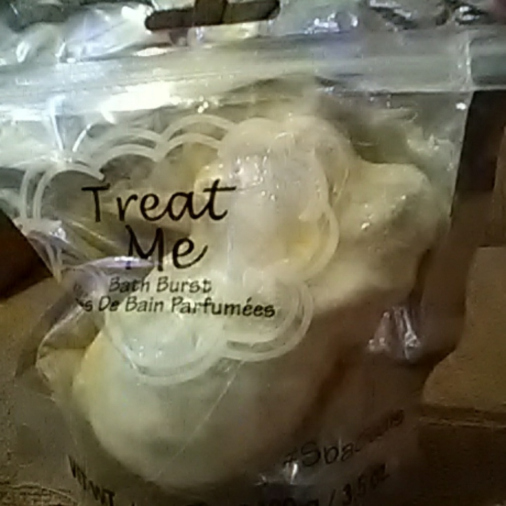 Bathboms - Picture 2 of 2